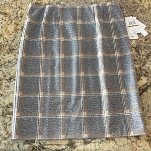 New! Amanda & Chelsea petite skirt